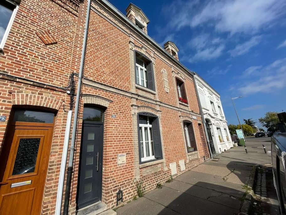 4 Chambres / Grande Maison / Toute équipée Amiens Exterior foto
